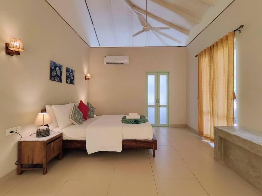Barcelona At Story Siolim- 3bhk Private Pool *