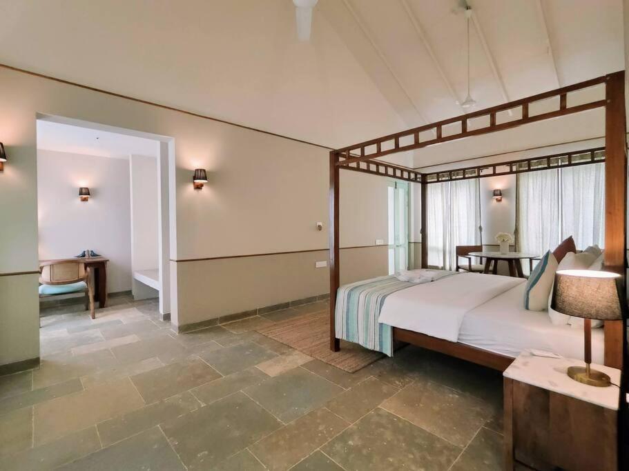 Barcelona At Story Siolim- 3bhk Private Pool Villa *