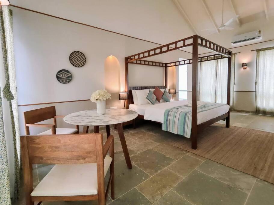 Villa Barcelona At Story Siolim- 3bhk Private Pool Siolim